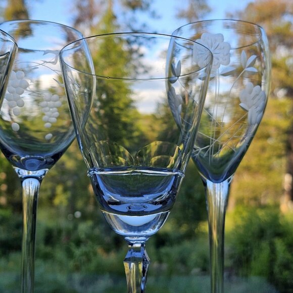 Mismatched Wine Glassware Collection set/4 vintage cut mixed cocktail glasses - Picture 5 of 9